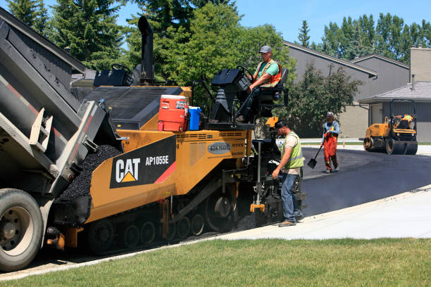 Best Commercial Driveway Pavers  in Oak Trail Shores, TX